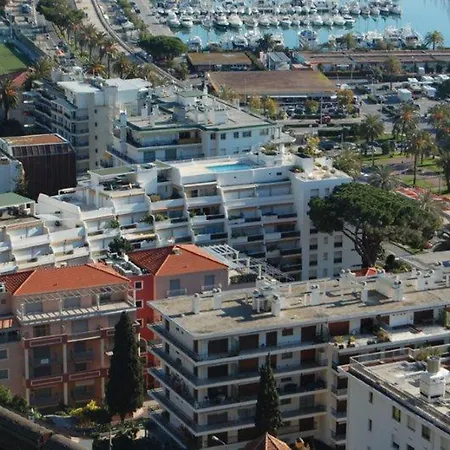Superbe 3p Climatise Avec Grande Terrasse Et Parking - Fr-1-196-290 Apartment *